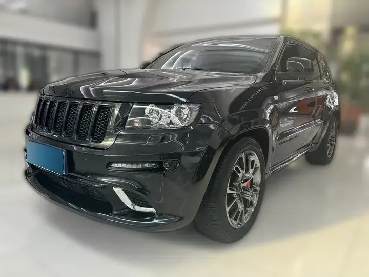 2012 Jeep Grand Cherokee SRT 6.4L 468HP V8 5AT