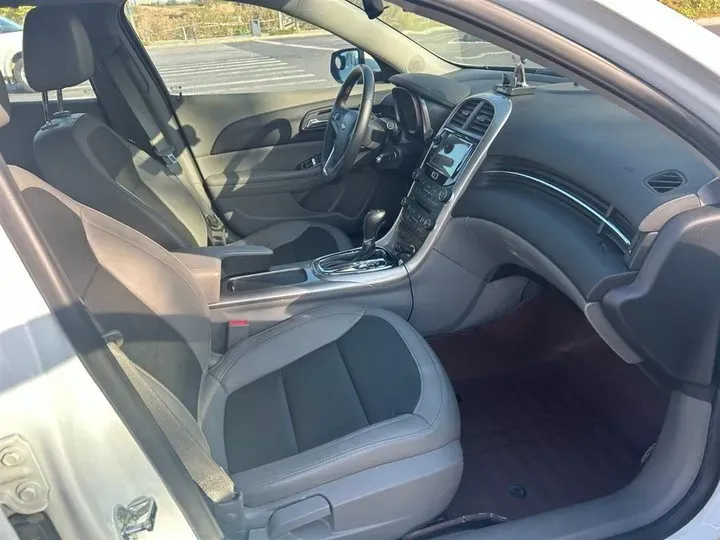 2013 Chevrolet Malibu 2.0L 154HP L4 6AT,autocango,china used car exporter,china ev exporter,chinese used car exporter,chinese used ev exporter