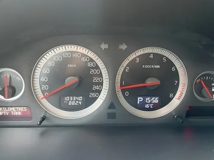 2014 Volvo XC Classic 2.5T 209HP L5 5AT,autocango,china used car exporter,china ev exporter,chinese used car exporter,chinese used ev exporter