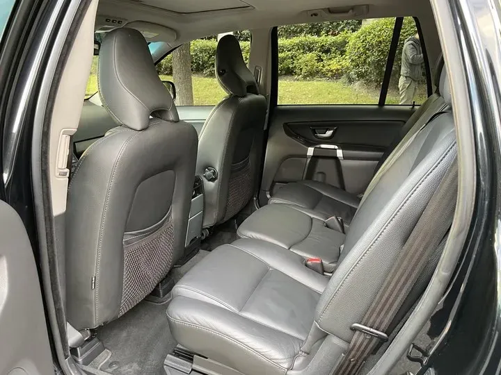 2014 Volvo XC Classic 2.5T 209HP L5 5AT,autocango,china used car exporter,china ev exporter,chinese used car exporter,chinese used ev exporter