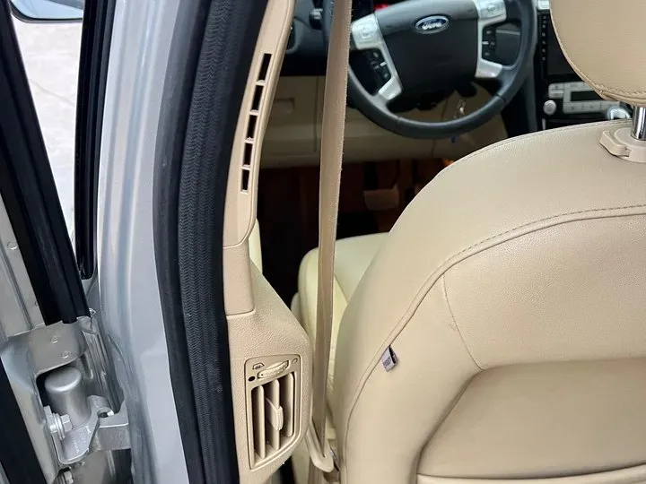 2008 Ford S-Max 2.3L 160HP L4 6AT,autocango,china used car exporter,china ev exporter,chinese used car exporter,chinese used ev exporter