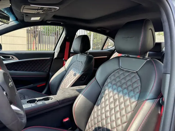 2021 Genesis G70 2.0T 245HP L4 8AT,autocango,china used car exporter,china ev exporter,chinese used car exporter,chinese used ev exporter