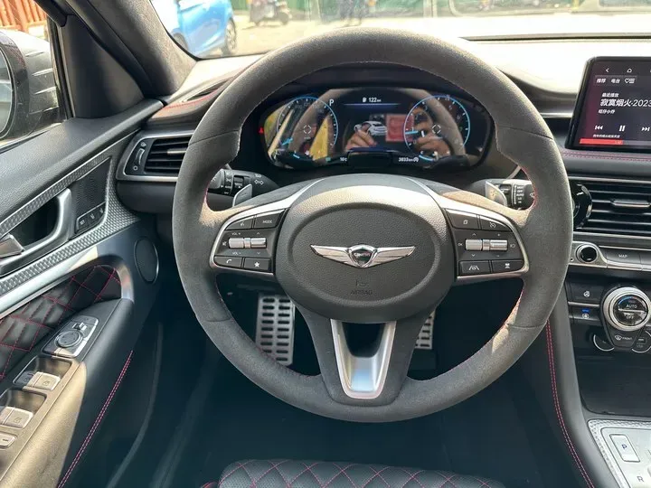 2021 Genesis G70 2.0T 245HP L4 8AT,autocango,china used car exporter,china ev exporter,chinese used car exporter,chinese used ev exporter