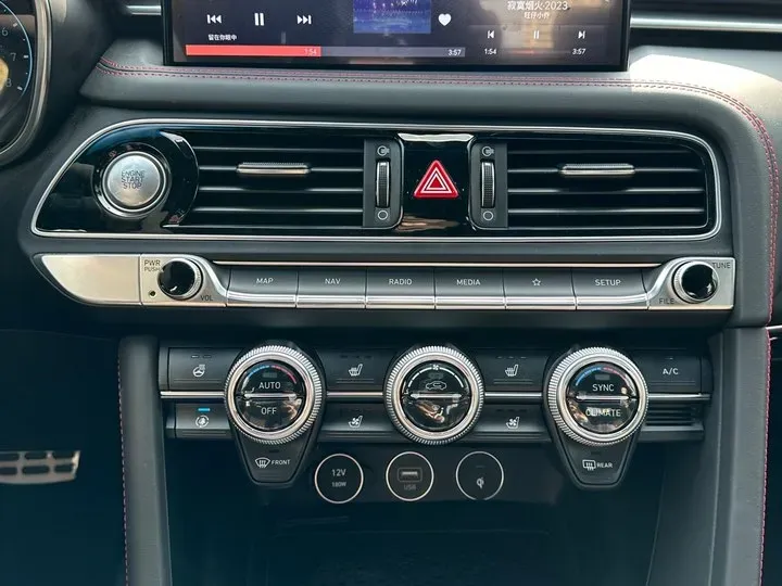 2021 Genesis G70 2.0T 245HP L4 8AT,autocango,china used car exporter,china ev exporter,chinese used car exporter,chinese used ev exporter