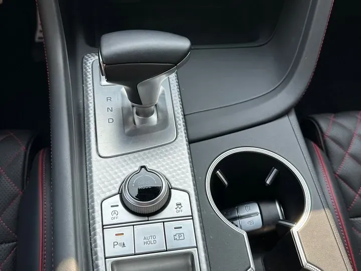 2021 Genesis G70 2.0T 245HP L4 8AT,autocango,china used car exporter,china ev exporter,chinese used car exporter,chinese used ev exporter