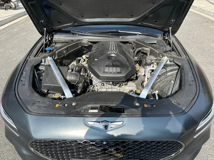 2021 Genesis G70 2.0T 245HP L4 8AT,autocango,china used car exporter,china ev exporter,chinese used car exporter,chinese used ev exporter