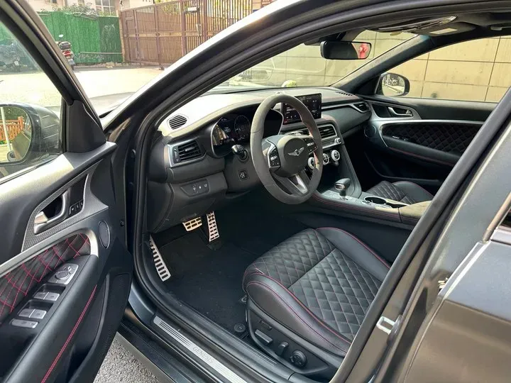 2021 Genesis G70 2.0T 245HP L4 8AT,autocango,china used car exporter,china ev exporter,chinese used car exporter,chinese used ev exporter