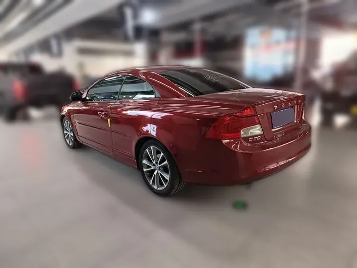 2010 Volvo C70 2.5T 230HP L5 5AT,autocango,china used car exporter,china ev exporter,chinese used car exporter,chinese used ev exporter