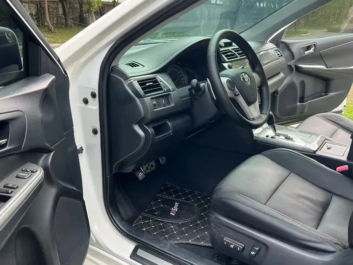 2015 Toyota Camry 2.0L 167HP L4 6AT,autocango,china used car exporter,china ev exporter,chinese used car exporter,chinese used ev exporter