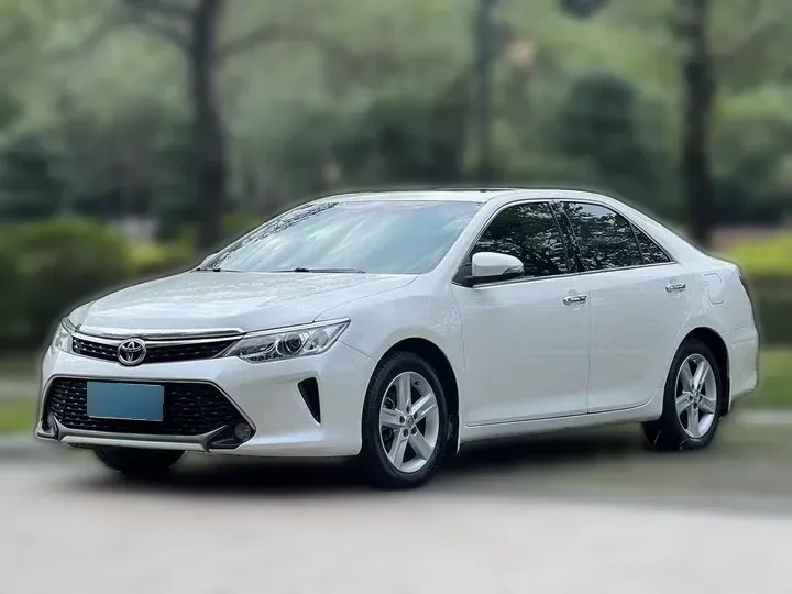 2015 Toyota Camry 2.0L 167HP L4 6AT,autocango,china used car exporter,china ev exporter,chinese used car exporter,chinese used ev exporter