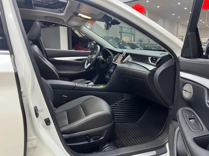 2018 Infiniti QX50 2.0T 272HP L4 CVT,autocango,china used car exporter,china ev exporter,chinese used car exporter,chinese used ev exporter