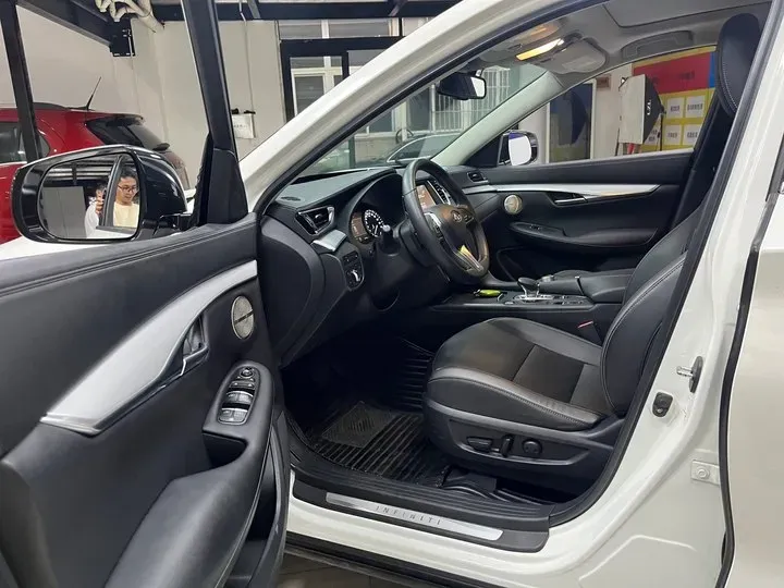 2018 Infiniti QX50 2.0T 272HP L4 CVT,autocango,china used car exporter,china ev exporter,chinese used car exporter,chinese used ev exporter