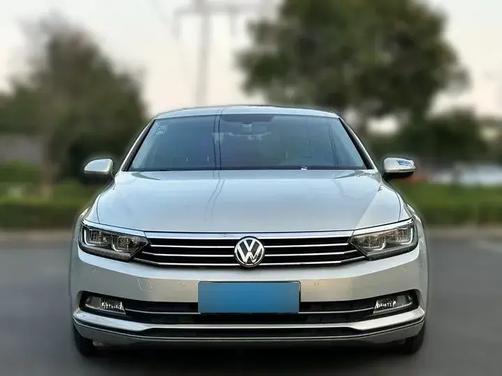 2017 Volkswagen Magotan 1.8T 180HP L4 7DCT