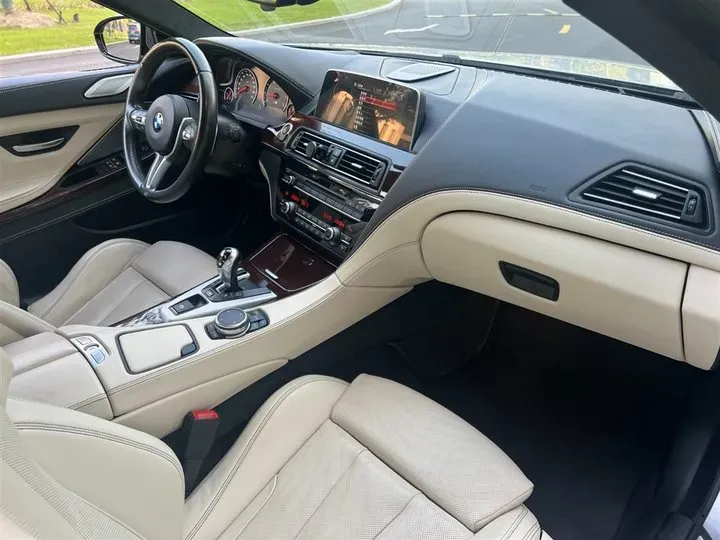 2015 BMW M6 4.4T 560HP V8 7DCT,autocango,china used car exporter,china ev exporter,chinese used car exporter,chinese used ev exporter