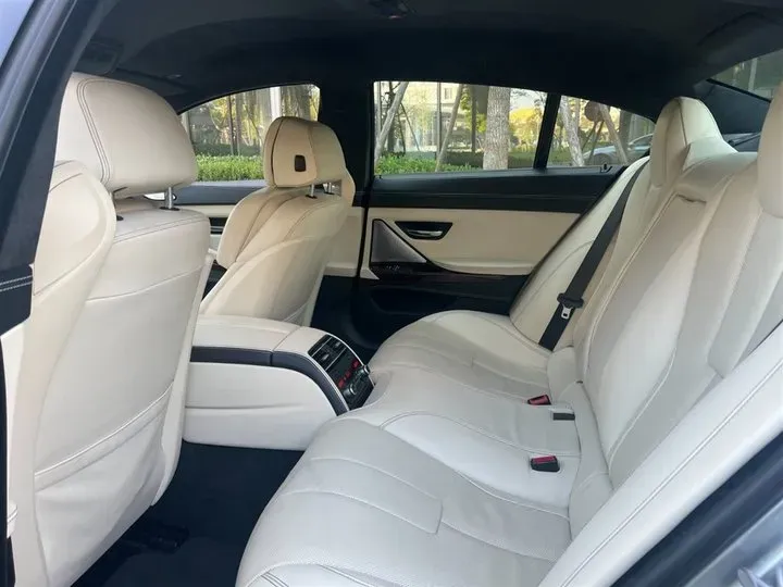 2015 BMW M6 4.4T 560HP V8 7DCT,autocango,china used car exporter,china ev exporter,chinese used car exporter,chinese used ev exporter