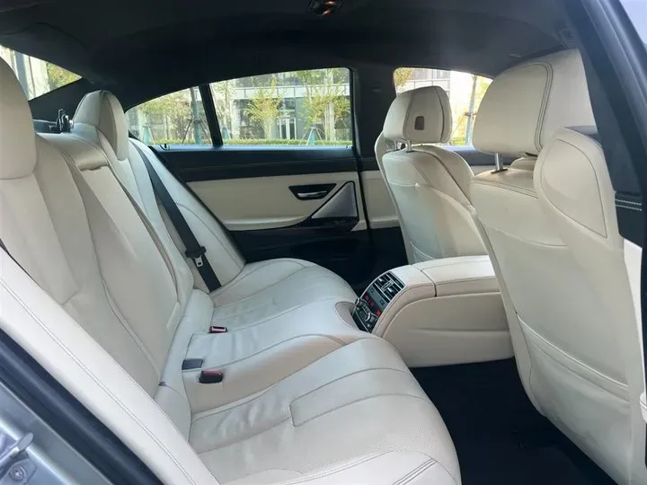 2015 BMW M6 4.4T 560HP V8 7DCT,autocango,china used car exporter,china ev exporter,chinese used car exporter,chinese used ev exporter