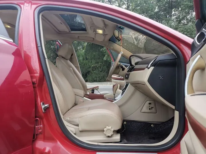 2009 Roewe 550 1.8L 133HP L4 5AT,autocango,china used car exporter,china ev exporter,chinese used car exporter,chinese used ev exporter