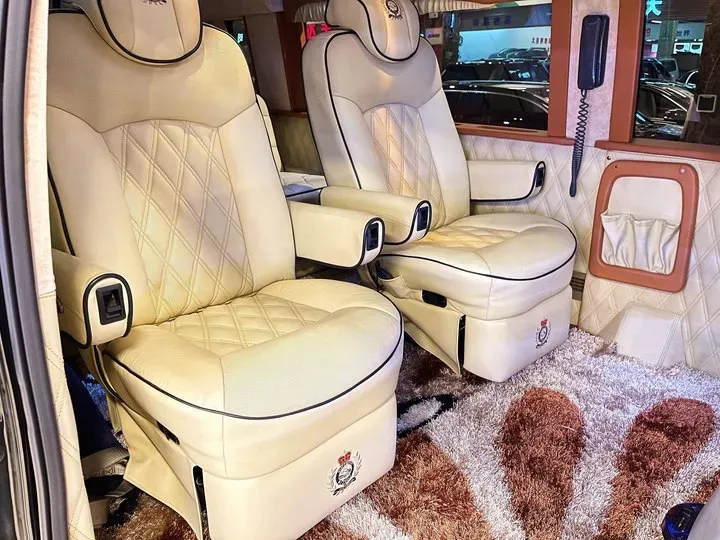 2011 Ford E350 5.4L 258HP V8 5AT,autocango,china used car exporter,china ev exporter,chinese used car exporter,chinese used ev exporter