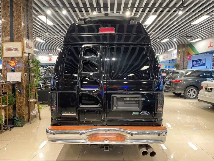 2011 Ford E350 5.4L 258HP V8 5AT,autocango,china used car exporter,china ev exporter,chinese used car exporter,chinese used ev exporter