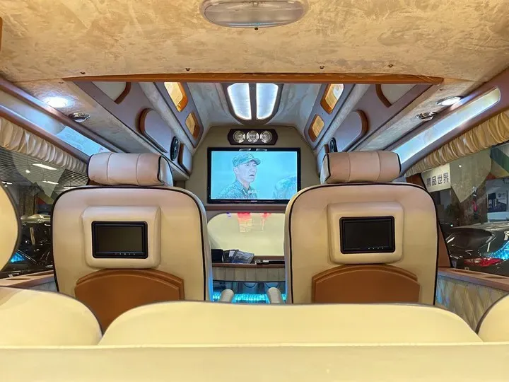 2011 Ford E350 5.4L 258HP V8 5AT,autocango,china used car exporter,china ev exporter,chinese used car exporter,chinese used ev exporter