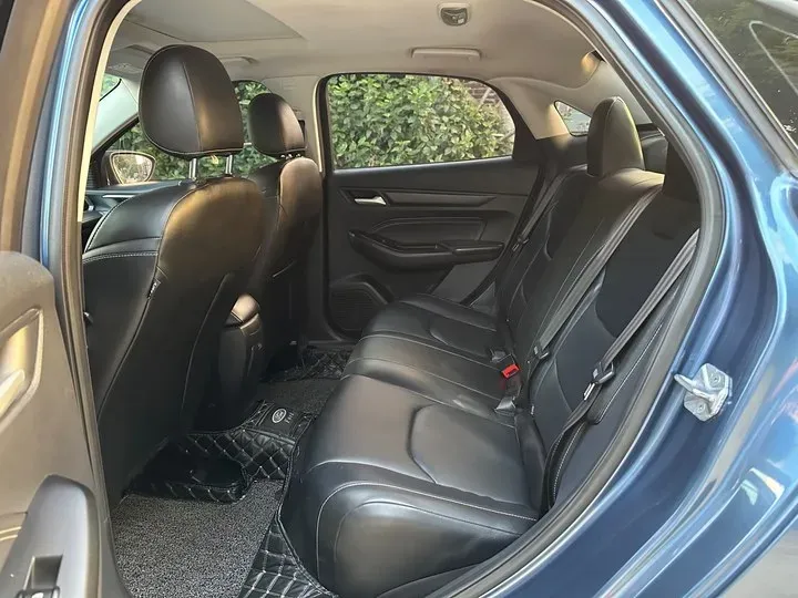 2021 Ford Escort 1.5L 122HP L3 6AT,autocango,china used car exporter,china ev exporter,chinese used car exporter,chinese used ev exporter