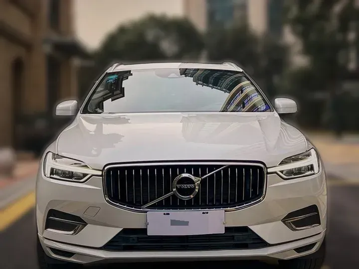 2020 Volvo XC60 2.0T 254HP L4 8AT,autocango,china used car exporter,china ev exporter,chinese used car exporter,chinese used ev exporter