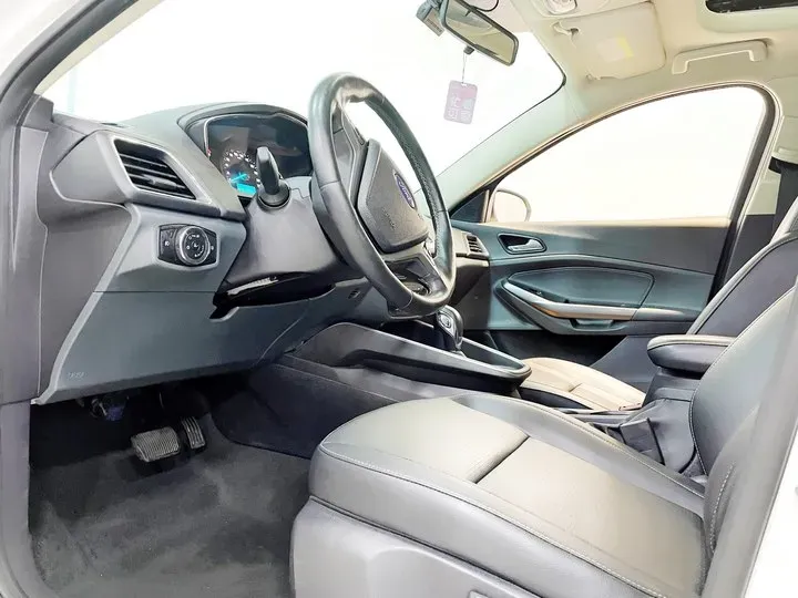 2017 Ford Escort 1.5L 113HP L4 6AT,autocango,china used car exporter,china ev exporter,chinese used car exporter,chinese used ev exporter