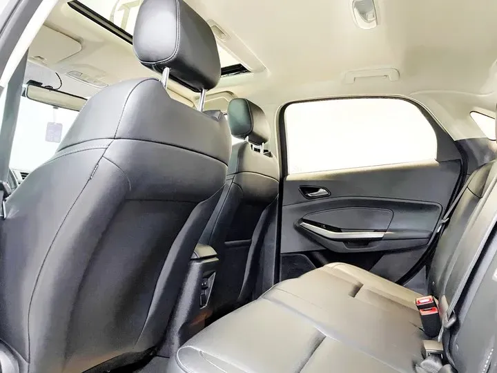 2017 Ford Escort 1.5L 113HP L4 6AT,autocango,china used car exporter,china ev exporter,chinese used car exporter,chinese used ev exporter