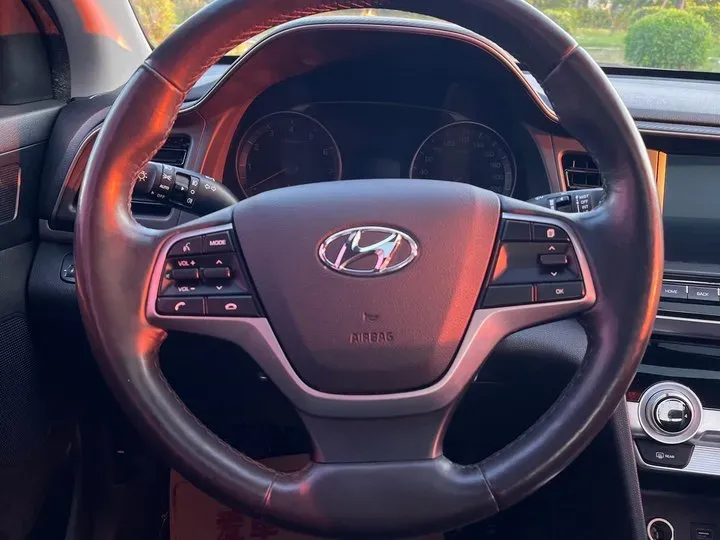 2019 Hyundai Elantra 1.5L 115HP L4 CVT,autocango,china used car exporter,china ev exporter,chinese used car exporter,chinese used ev exporter