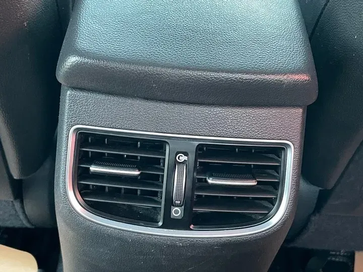 2019 Hyundai Elantra 1.5L 115HP L4 CVT,autocango,china used car exporter,china ev exporter,chinese used car exporter,chinese used ev exporter