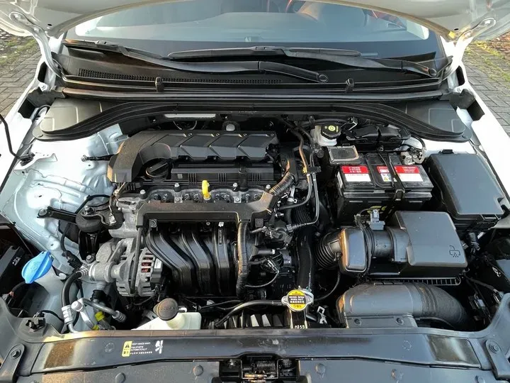 2019 Hyundai Elantra 1.5L 115HP L4 CVT,autocango,china used car exporter,china ev exporter,chinese used car exporter,chinese used ev exporter