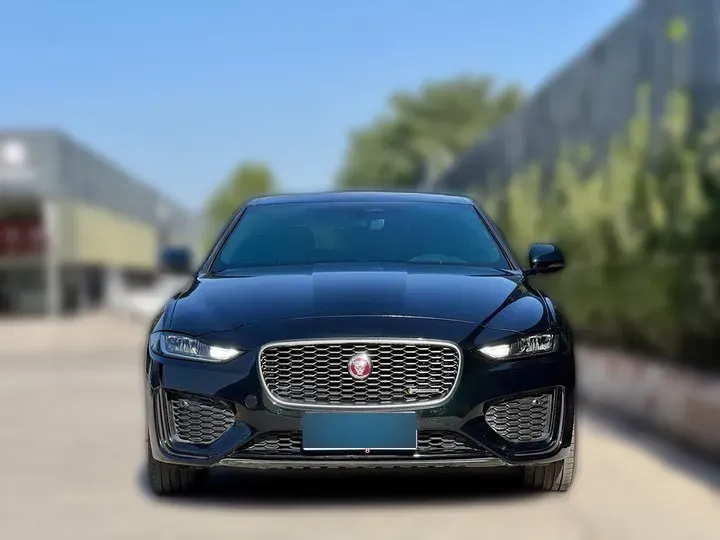 2022 Jaguar XEL 2.0T 200HP L4 8AT,autocango,china used car exporter,china ev exporter,chinese used car exporter,chinese used ev exporter