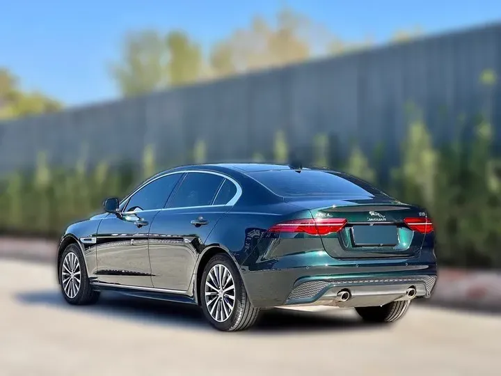 2022 Jaguar XEL 2.0T 200HP L4 8AT,autocango,china used car exporter,china ev exporter,chinese used car exporter,chinese used ev exporter