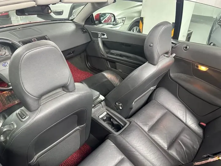 2008 Volvo C70 2.5T 230HP L5 5AT,autocango,china used car exporter,china ev exporter,chinese used car exporter,chinese used ev exporter