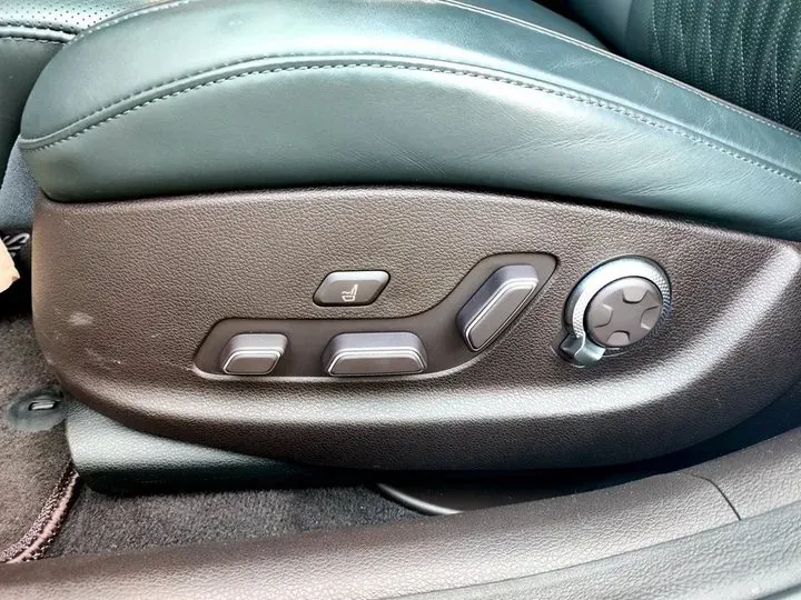 2021 Genesis G80 2.5T 304HP L4 8AT,autocango,china used car exporter,china ev exporter,chinese used car exporter,chinese used ev exporter