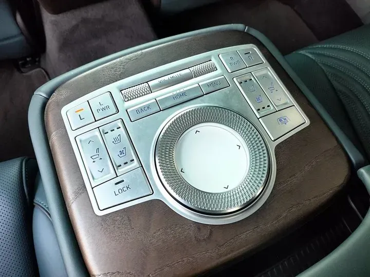 2021 Genesis G80 2.5T 304HP L4 8AT,autocango,china used car exporter,china ev exporter,chinese used car exporter,chinese used ev exporter