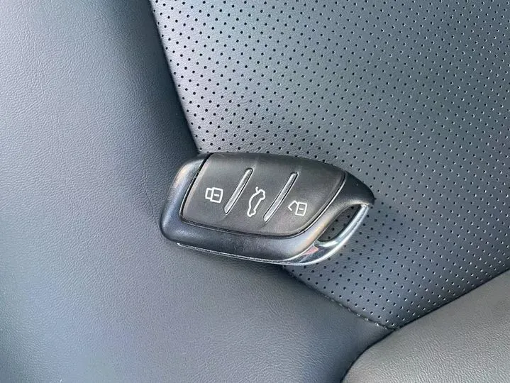 2020 Rising Auto ER6 BEV 69.9KWH,autocango,china used car exporter,china ev exporter,chinese used car exporter,chinese used ev exporter