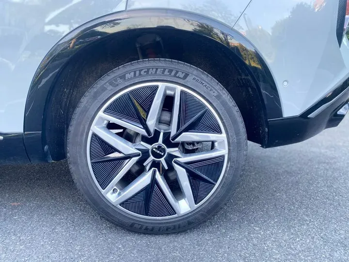 2022 Roewe Whale 2.0T 231HP L4 8AT,autocango,china used car exporter,china ev exporter,chinese used car exporter,chinese used ev exporter