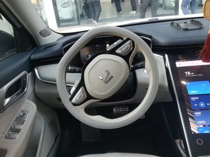 2021 Rising Auto MARVEL R 2AT BEV 69.9KWH,autocango,china used car exporter,china ev exporter,chinese used car exporter,chinese used ev exporter