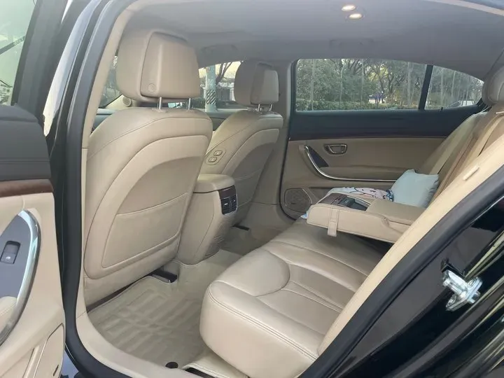 2012 Roewe 950 2.4L 186HP L4 6AT,autocango,china used car exporter,china ev exporter,chinese used car exporter,chinese used ev exporter