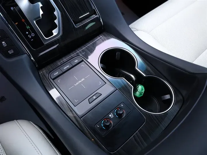 2020 Lexus LM 2.5L 117HP L4 E-CVT Hybrid,autocango,china used car exporter,china ev exporter,chinese used car exporter,chinese used ev exporter