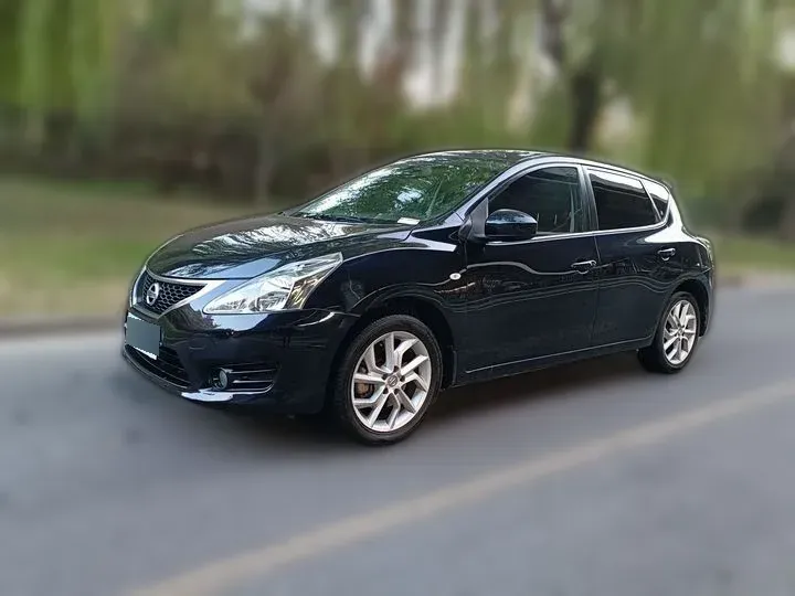2011 Nissan Tiida 1.6T 190HP L4 6MT,autocango,china used car exporter,china ev exporter,chinese used car exporter,chinese used ev exporter