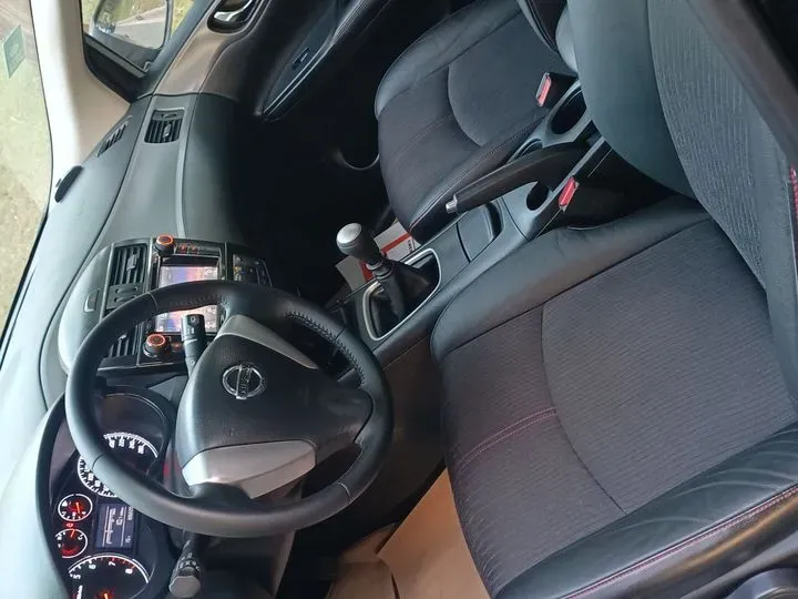 2011 Nissan Tiida 1.6T 190HP L4 6MT,autocango,china used car exporter,china ev exporter,chinese used car exporter,chinese used ev exporter