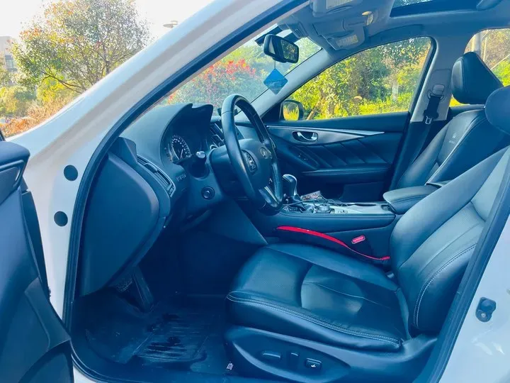 2014 Infiniti Q50 3.7L 351HP V6 7AT,autocango,china used car exporter,china ev exporter,chinese used car exporter,chinese used ev exporter