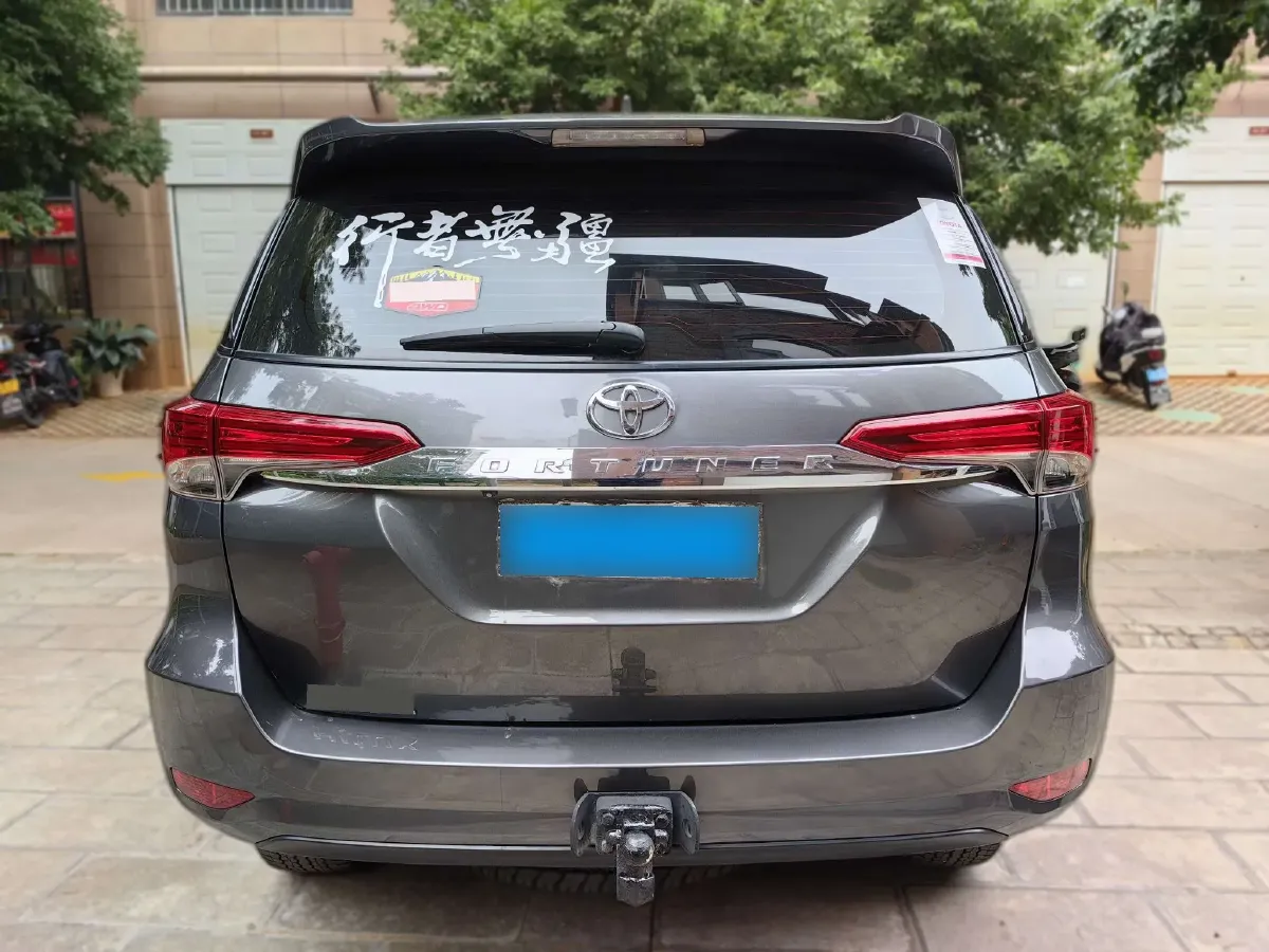 2016 Toyota Fortuner 2.7L 163HP L4 6AT,autocango,china used car exporter,china ev exporter,chinese used car exporter,chinese used ev exporter