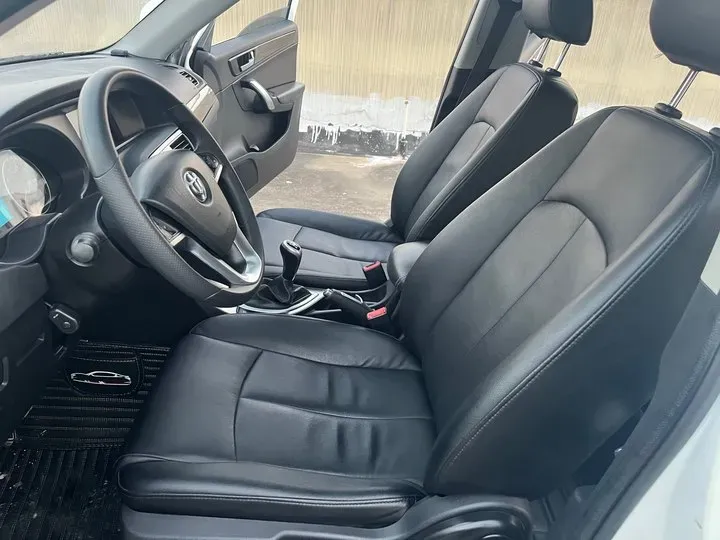 2014 Brilliance Auto V5 1.5T 150HP L4 5MT,autocango,china used car exporter,china ev exporter,chinese used car exporter,chinese used ev exporter