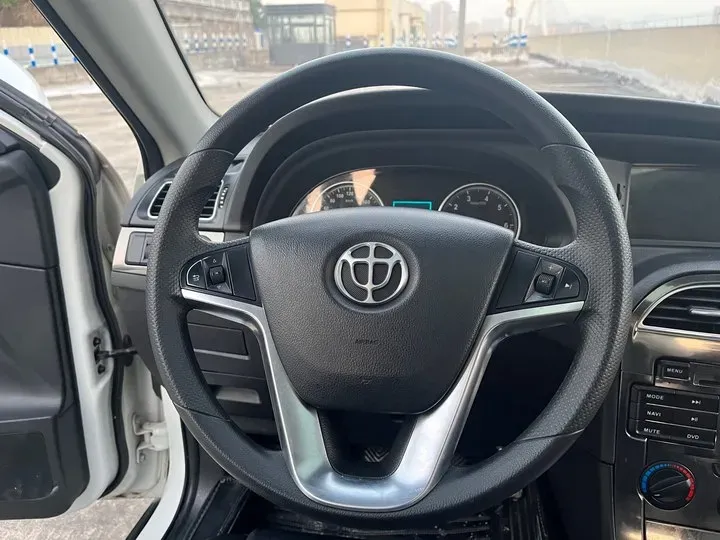 2014 Brilliance Auto V5 1.5T 150HP L4 5MT,autocango,china used car exporter,china ev exporter,chinese used car exporter,chinese used ev exporter