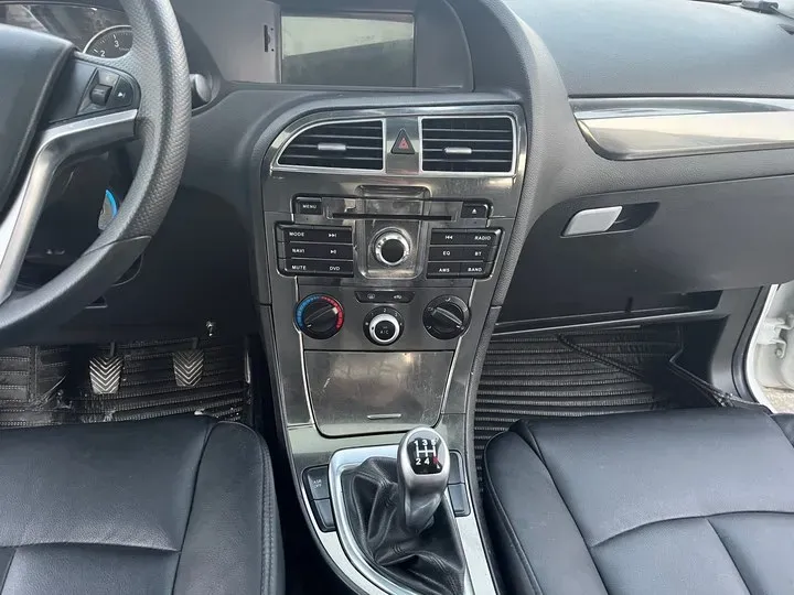 2014 Brilliance Auto V5 1.5T 150HP L4 5MT,autocango,china used car exporter,china ev exporter,chinese used car exporter,chinese used ev exporter