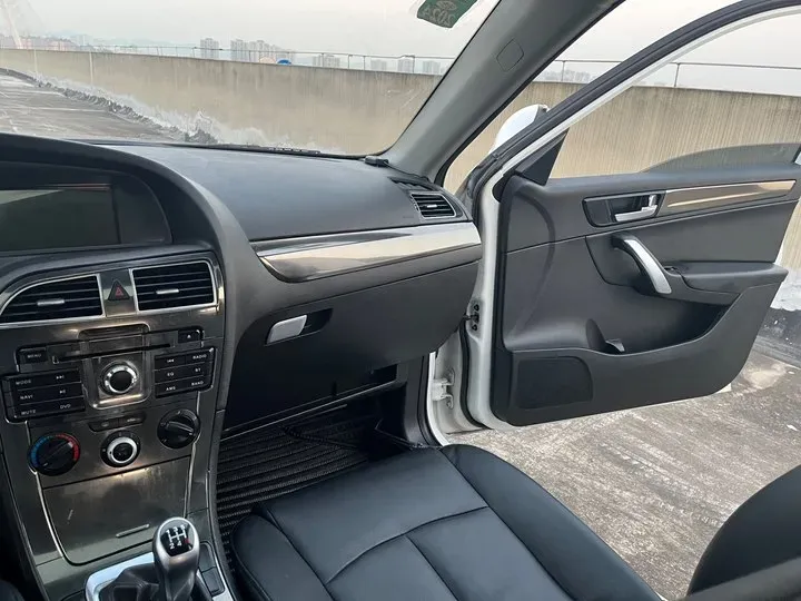 2014 Brilliance Auto V5 1.5T 150HP L4 5MT,autocango,china used car exporter,china ev exporter,chinese used car exporter,chinese used ev exporter