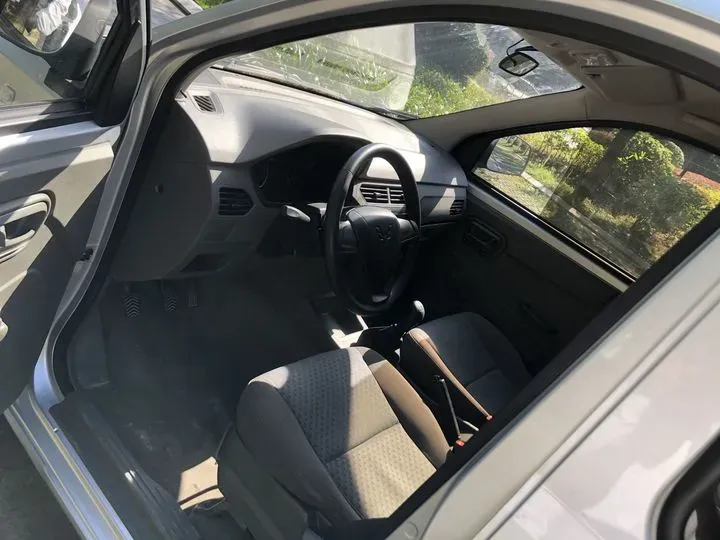 2017 WuLing ZhiGuang V 1.2L 82HP L4 5MT,autocango,china used car exporter,china ev exporter,chinese used car exporter,chinese used ev exporter